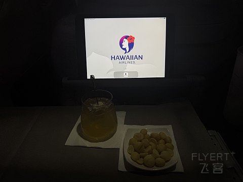 [夏威夷美人携手阿拉斯加老头从西雅图飞向东京]-HA823阿拉斯加航空跨洋洲际公务舱首发