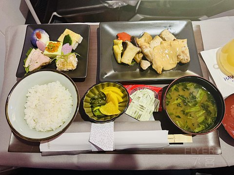 [夏威夷美人携手阿拉斯加老头从西雅图飞向东京]-HA823阿拉斯加航空跨洋洲际公务舱首发