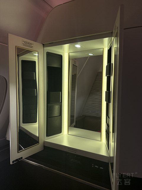 嚇, 搭頭等公寓被這樣搞! 阿提哈德航空 EY499 SIN-AUH First Apartment 飛行報告