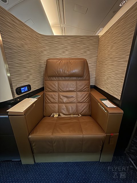 嚇, 搭頭等公寓被這樣搞! 阿提哈德航空 EY499 SIN-AUH First Apartment 飛行報告