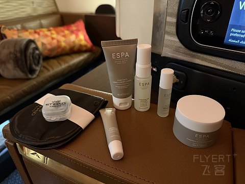 嚇, 搭頭等公寓被這樣搞! 阿提哈德航空 EY499 SIN-AUH First Apartment 飛行報告