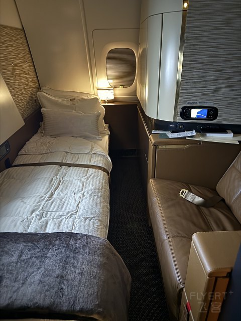 嚇, 搭頭等公寓被這樣搞! 阿提哈德航空 EY499 SIN-AUH First Apartment 飛行報告