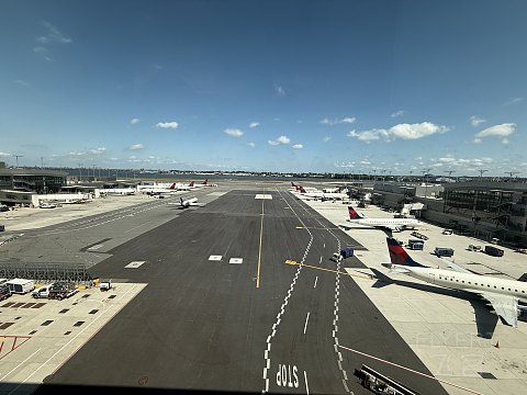 机场堵飞机｜达美航空DL2339 LGA-MIA B737-900ER头等舱体验