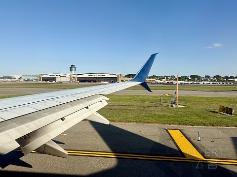 机场堵飞机｜达美航空DL2339 LGA-MIA B737-900ER头等舱体验