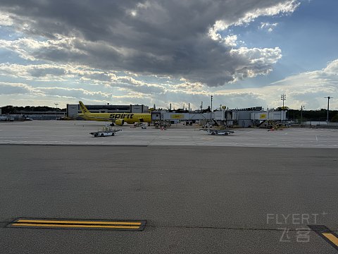 机场堵飞机｜达美航空DL2339 LGA-MIA B737-900ER头等舱体验