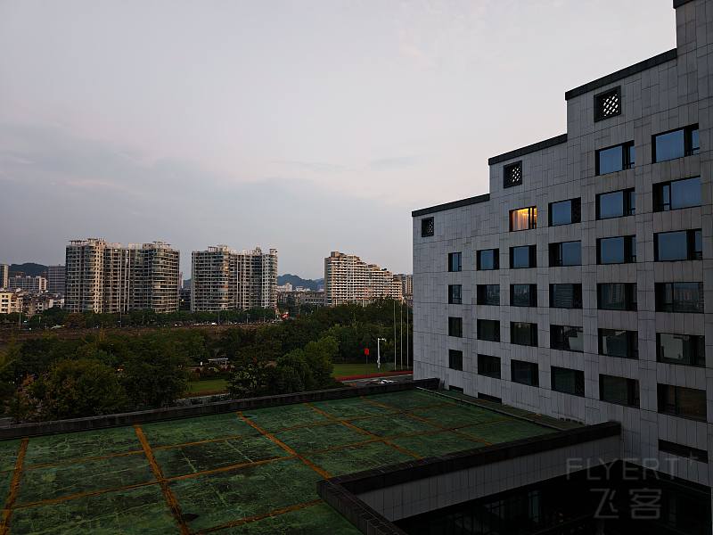 061637BeQol9Rdpi9z8wER.jpg