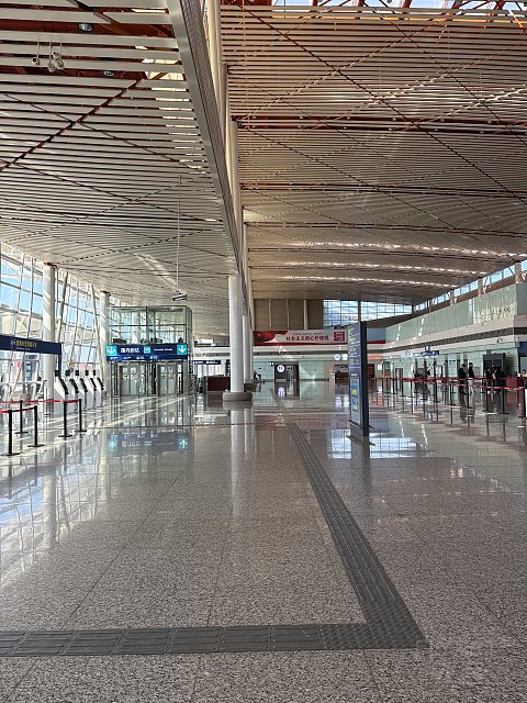 解锁昆明航空超级经济舱飞行