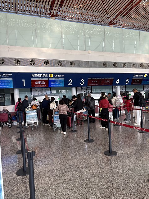 解锁昆明航空超级经济舱飞行