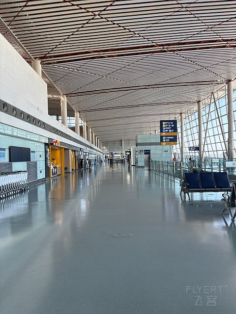 解锁昆明航空超级经济舱飞行