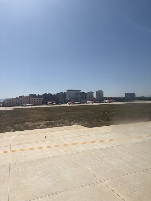 解锁昆明航空超级经济舱飞行