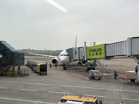 解锁昆明航空超级经济舱飞行