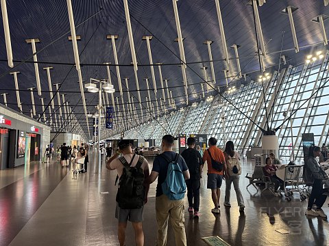国庆第三天｜日本航空777商务舱（头等舱座位）深度体验测评