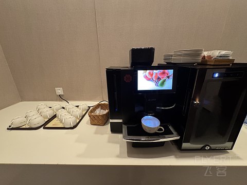 国庆第三天｜日本航空777商务舱（头等舱座位）深度体验测评