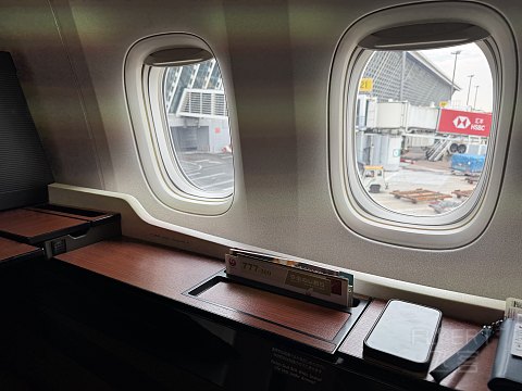 国庆第三天｜日本航空777商务舱（头等舱座位）深度体验测评