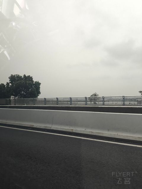 上海奶航，吉祥梦想。-吉祥航空 HO1885 SHA-SZX 波音787-9 经济舱