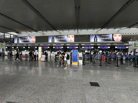 上海奶航，吉祥梦想。-吉祥航空 HO1885 SHA-SZX 波音787-9 经济舱