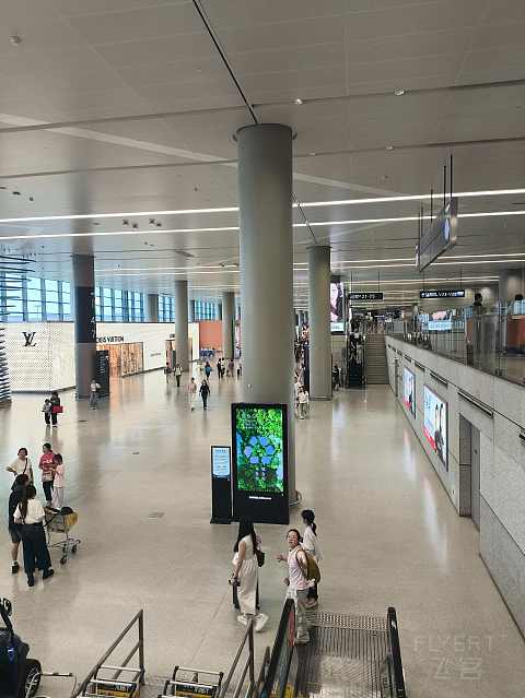 上海奶航，吉祥梦想。-吉祥航空 HO1885 SHA-SZX 波音787-9 经济舱