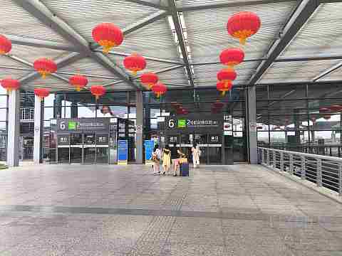 上海奶航，吉祥梦想。-吉祥航空 HO1885 SHA-SZX 波音787-9 经济舱