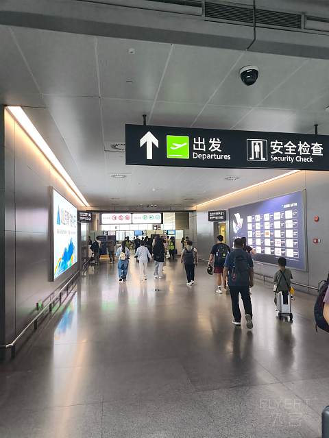 上海奶航，吉祥梦想。-吉祥航空 HO1885 SHA-SZX 波音787-9 经济舱