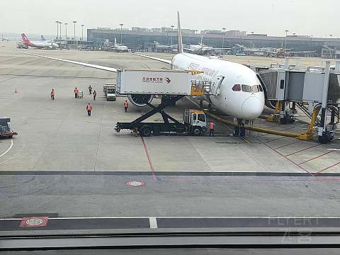 上海奶航，吉祥梦想。-吉祥航空 HO1885 SHA-SZX 波音787-9 经济舱
