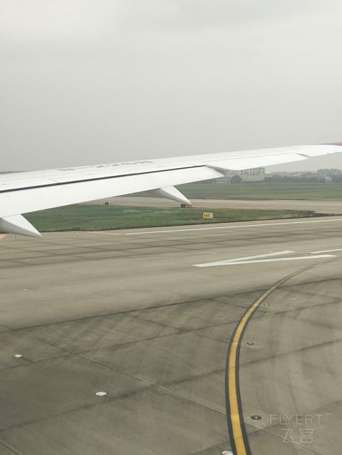 上海奶航，吉祥梦想。-吉祥航空 HO1885 SHA-SZX 波音787-9 经济舱