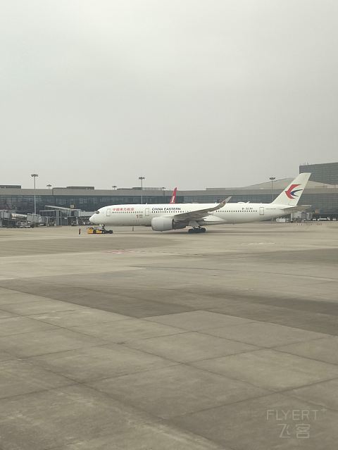 上海奶航，吉祥梦想。-吉祥航空 HO1885 SHA-SZX 波音787-9 经济舱