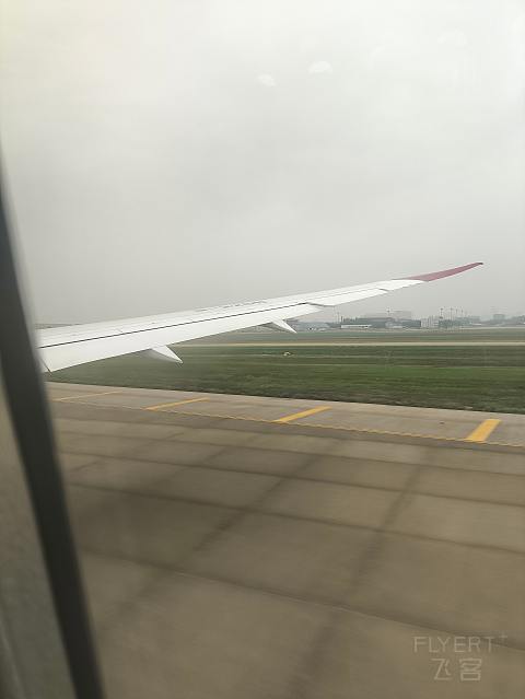 上海奶航，吉祥梦想。-吉祥航空 HO1885 SHA-SZX 波音787-9 经济舱