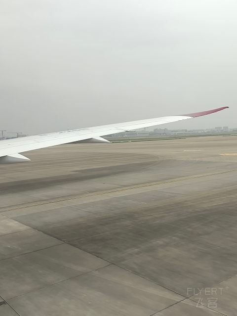 上海奶航，吉祥梦想。-吉祥航空 HO1885 SHA-SZX 波音787-9 经济舱