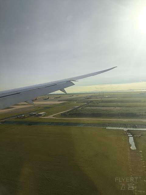 上海奶航，吉祥梦想。-吉祥航空 HO1885 SHA-SZX 波音787-9 经济舱