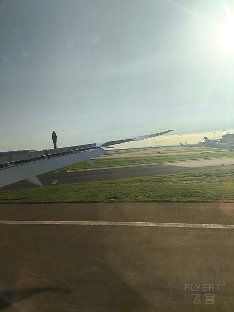 上海奶航，吉祥梦想。-吉祥航空 HO1885 SHA-SZX 波音787-9 经济舱