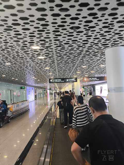上海奶航，吉祥梦想。-吉祥航空 HO1885 SHA-SZX 波音787-9 经济舱