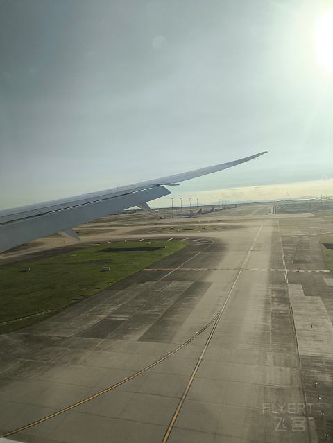 上海奶航，吉祥梦想。-吉祥航空 HO1885 SHA-SZX 波音787-9 经济舱