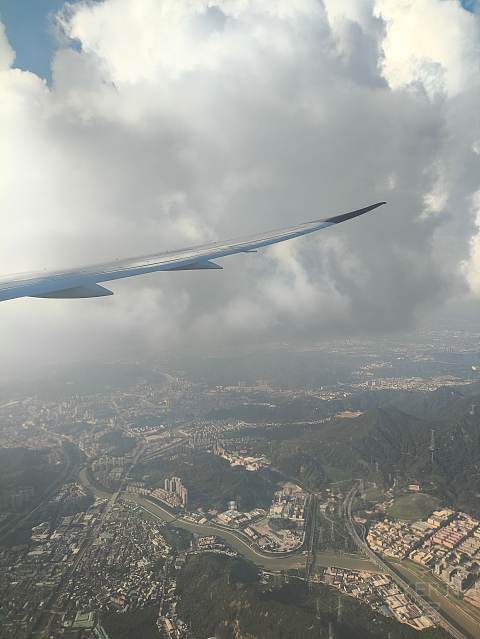 上海奶航，吉祥梦想。-吉祥航空 HO1885 SHA-SZX 波音787-9 经济舱