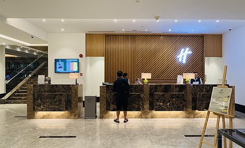从容自若•理想之地|吉隆坡机场旁雪邦假日酒店(Holiday Inn Sepang)入住体验