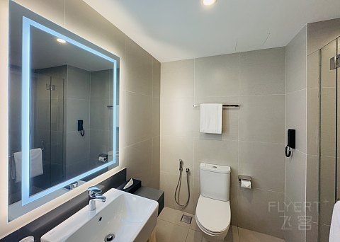 从容自若•理想之地|吉隆坡机场旁雪邦假日酒店(Holiday Inn Sepang)入住体验
