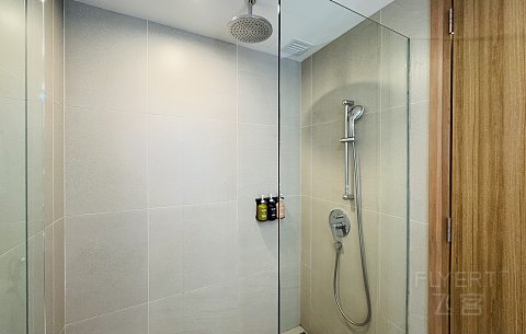 从容自若•理想之地|吉隆坡机场旁雪邦假日酒店(Holiday Inn Sepang)入住体验