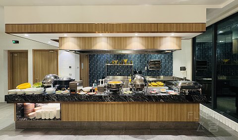 从容自若•理想之地|吉隆坡机场旁雪邦假日酒店(Holiday Inn Sepang)入住体验
