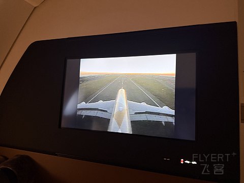 王者降臨, 空中官邸 - 阿提哈德航空 EY31 AUH-CDG The Residence 飛行體驗