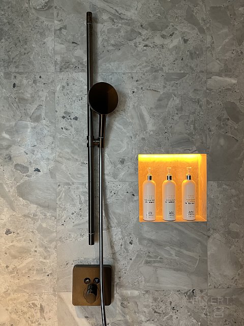 【房型首发】上海金普顿前滩酒店156平米浦江景观巴黎套房入住体验报告