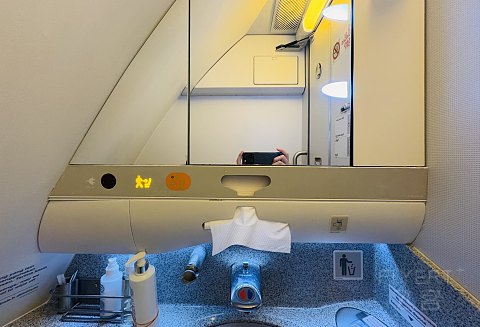 风筝与风•再次邂逅|马来西亚航空MH376KUL-CAN老旧空客330-200商务舱体验