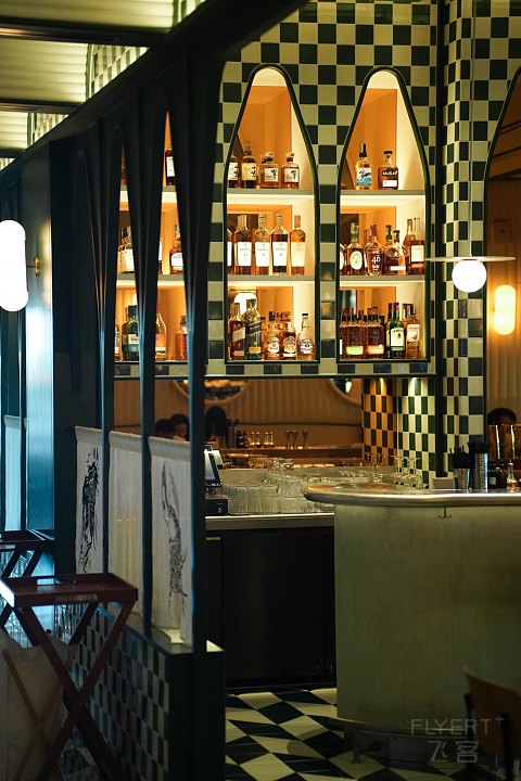 不拘一格的大胆欧式—曼谷The Standard酒店潮聚套房及餐饮体验