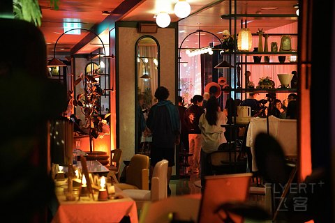 不拘一格的大胆欧式—曼谷The Standard酒店潮聚套房及餐饮体验