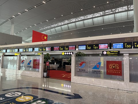 拉垮地面与优秀空中服务的鲜明对比｜CZ5836重庆江北-南宁吴圩公务舱免票之旅
