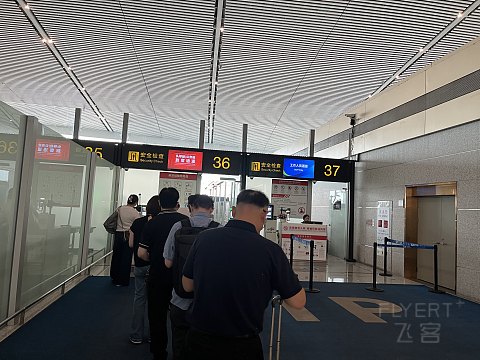 拉垮地面与优秀空中服务的鲜明对比｜CZ5836重庆江北-南宁吴圩公务舱免票之旅
