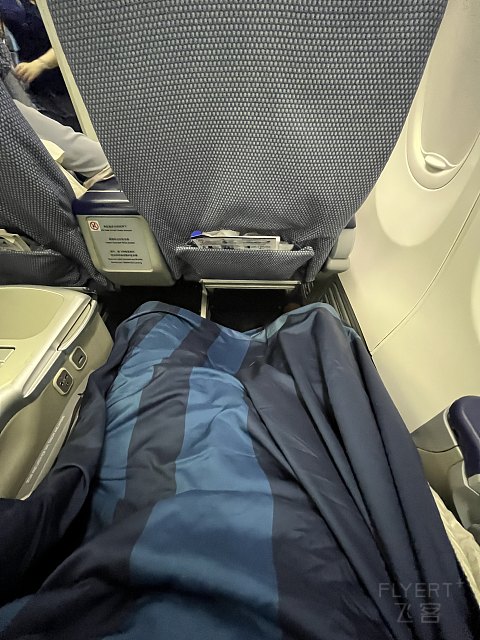 拉垮地面与优秀空中服务的鲜明对比｜CZ5836重庆江北-南宁吴圩公务舱免票之旅