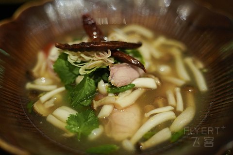 不拘一格的大胆欧式—曼谷The Standard酒店潮聚套房及餐饮体验