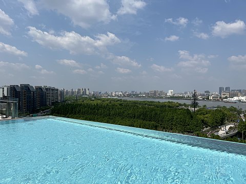 【房型首发】上海金普顿前滩酒店156平米浦江景观巴黎套房入住体验报告