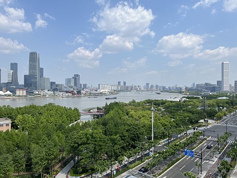 【房型首发】上海金普顿前滩酒店156平米浦江景观巴黎套房入住体验报告