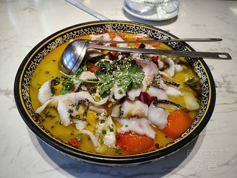 蓝蓝的天空，有时青青的湖水‖广西梧州维纳斯国际酒店