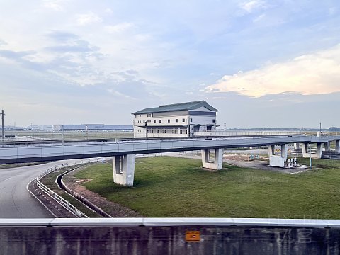 乘风下南洋｜MH385:上海浦东-吉隆坡，感受马来西亚的待客之道